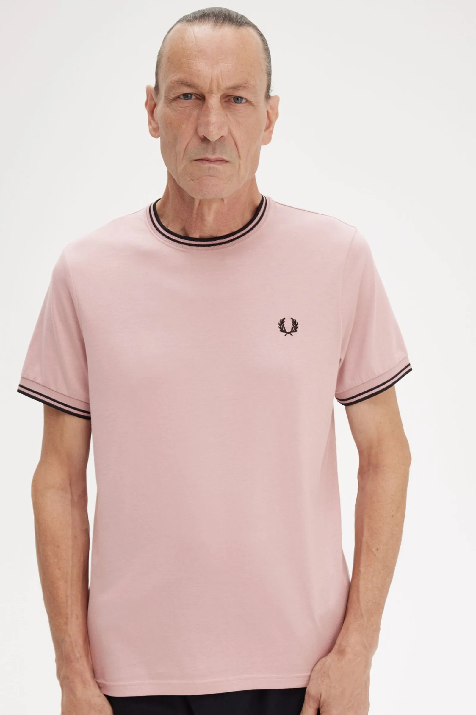 Camiseta con ribete con dos franjas