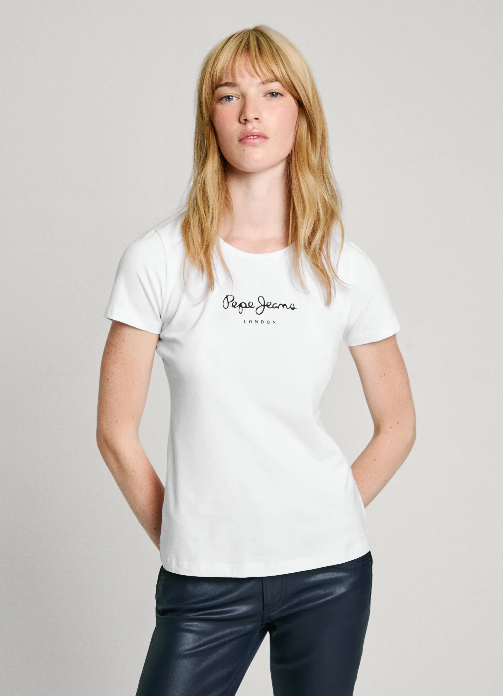 camiseta logo estampado fit slim