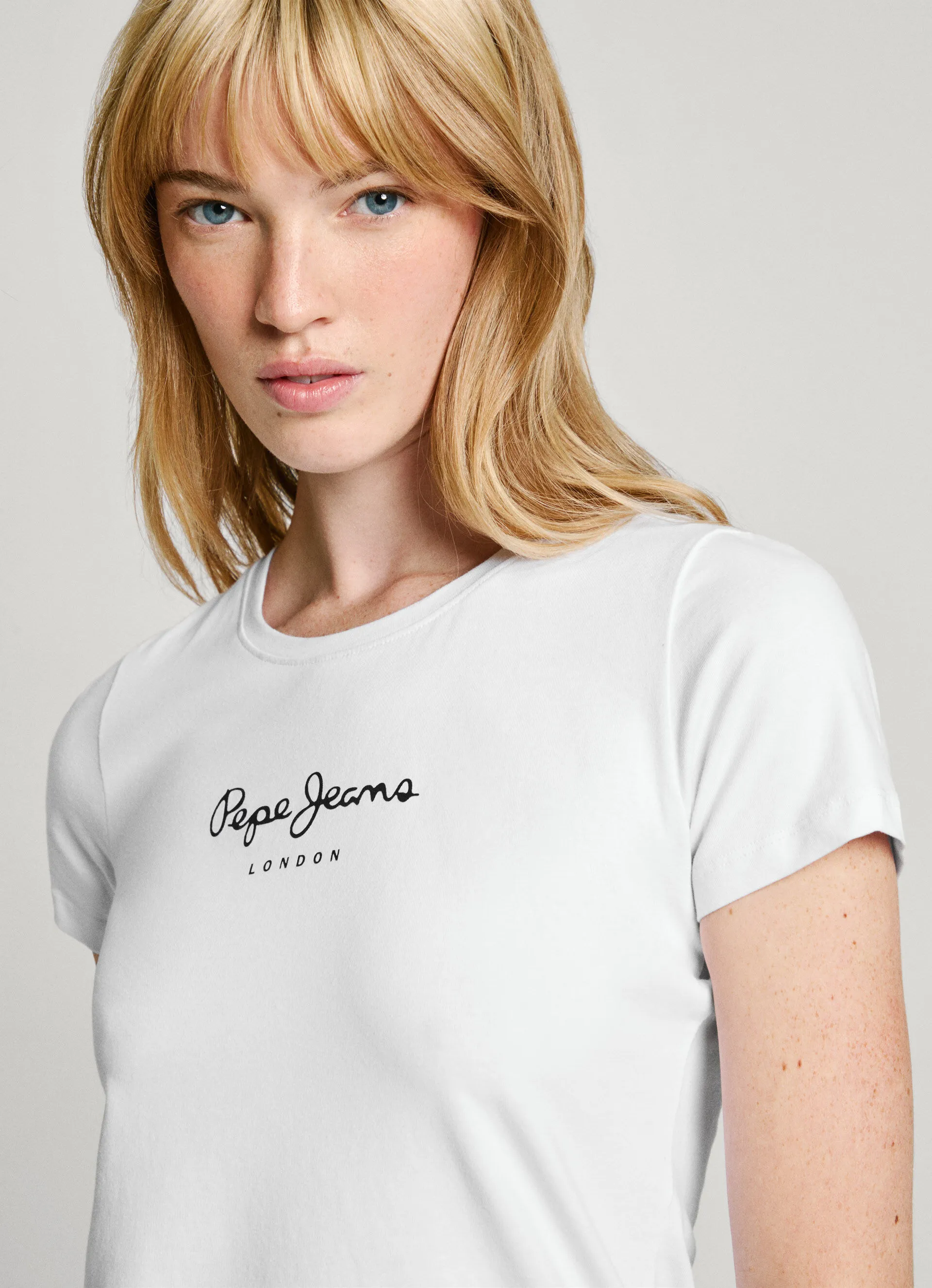 camiseta logo estampado fit slim