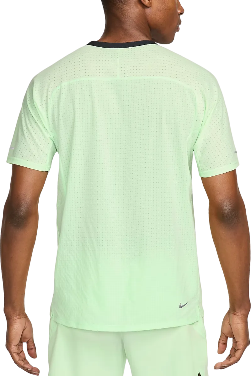 Camiseta Nike Trail Solar Chase