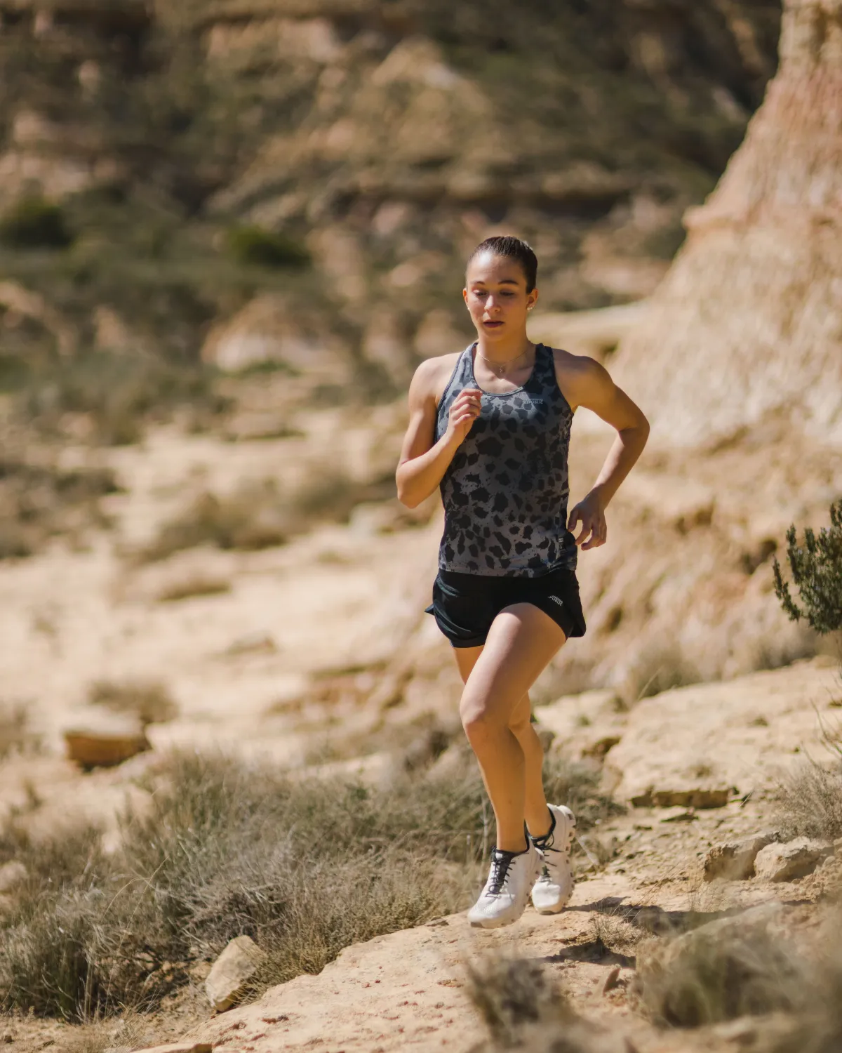 CAMISETA WOMEN'S ULTRA LIGHT 2.0  ACTIVIST