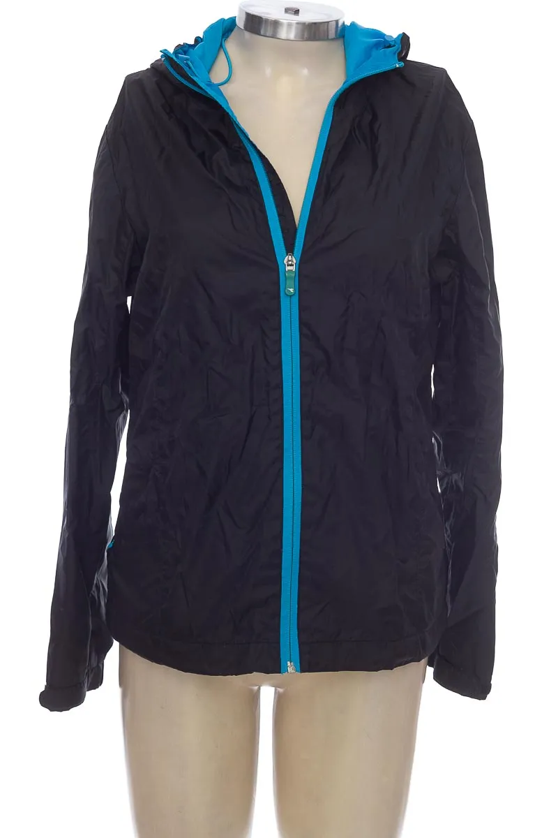 CHAQUETA / ABRIGO COLOR NEGRO  DIADORA