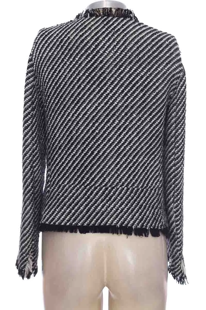 CHAQUETA / ABRIGO COLOR NEGRO  MNG