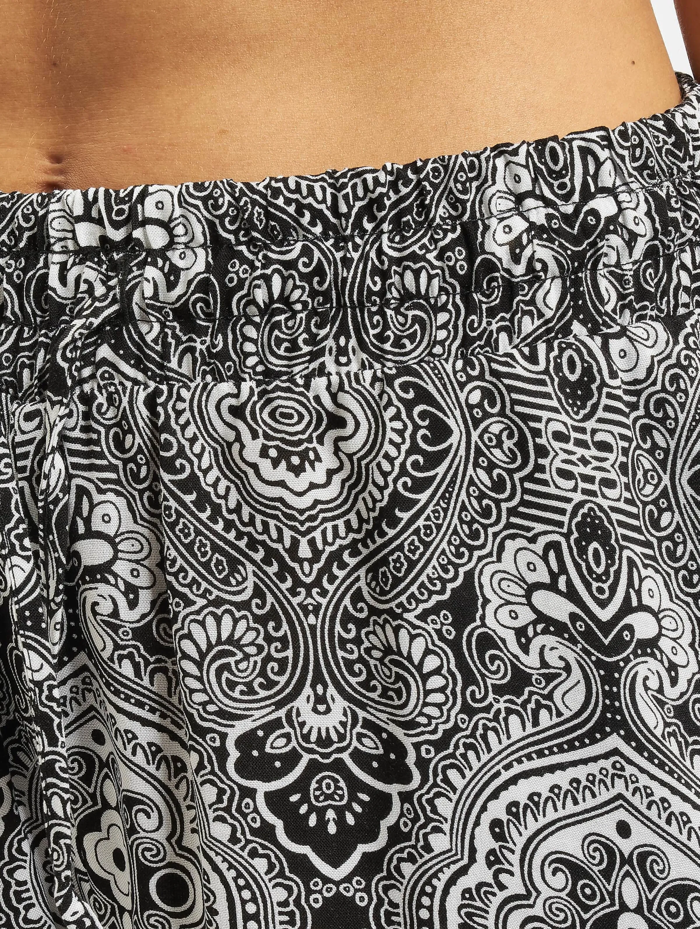 Ladies All Over Print Viscose Resort