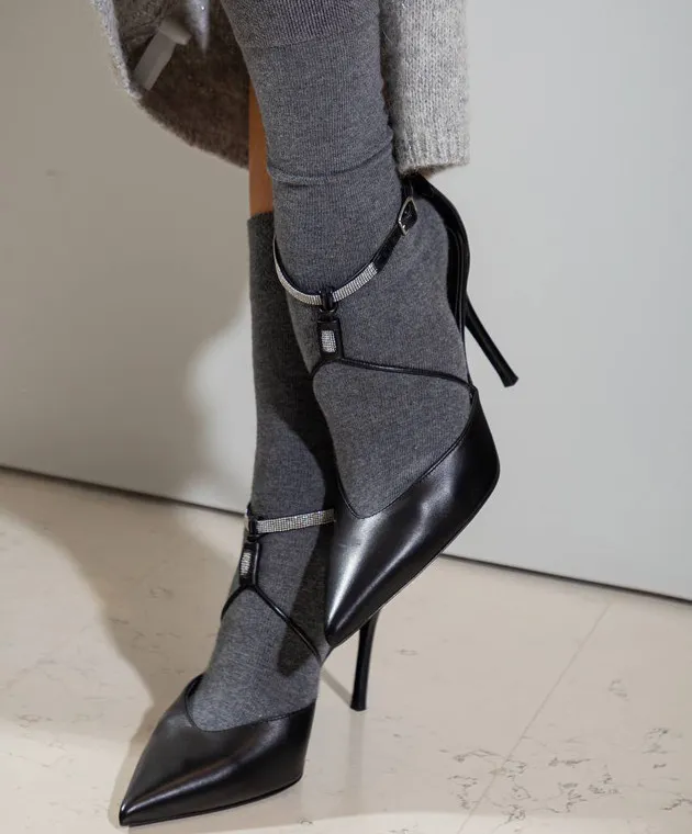 Peserico Black leather shoes with monil chain