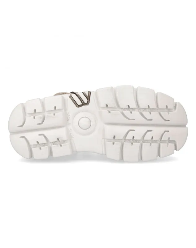 Sandalias plataforma color blanco charol de piel