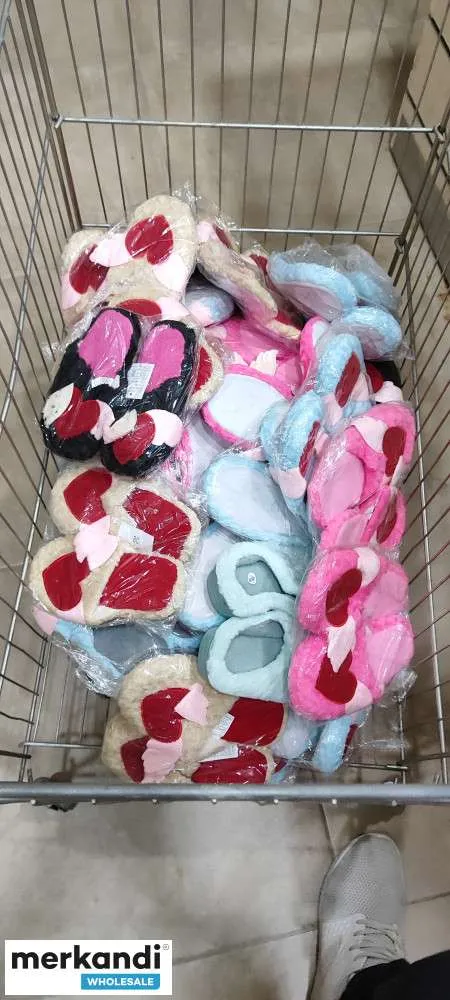 stock de zapatillas niños a 1,50
