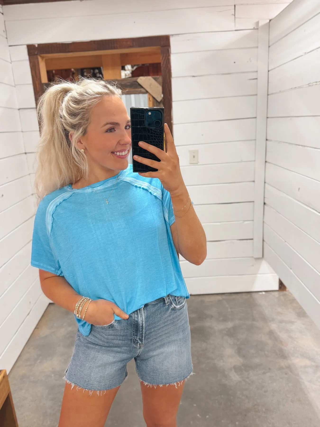 SWEET CHARMER TEE  DEEP SKY