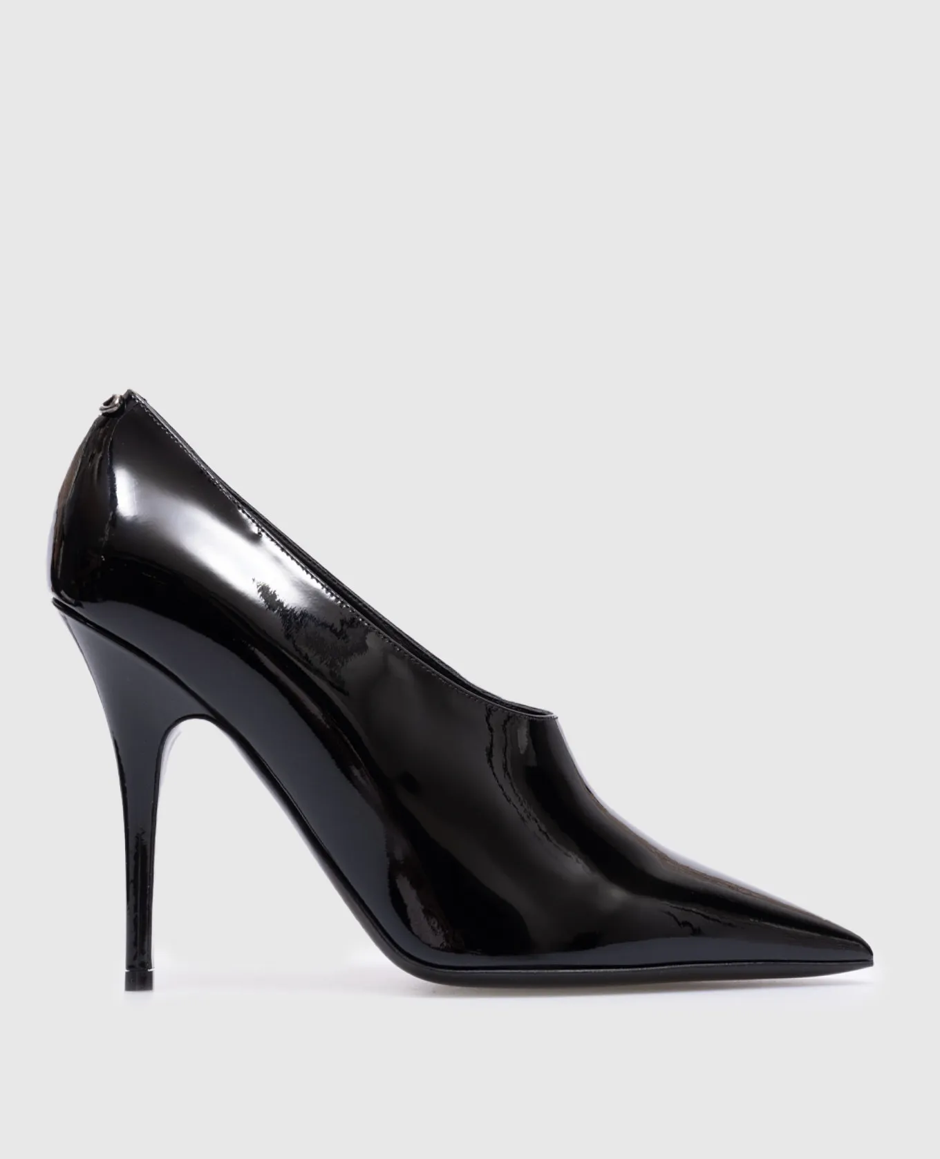 Valentino Black patent leather shoes with VLogo Signature logo